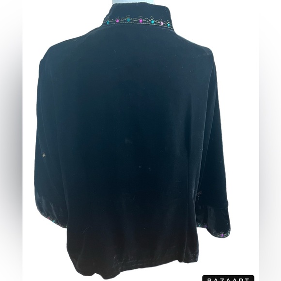 Dress Barn Collection Women's SIZE 14/16 Black Velvet Embellished Jacket - Picture 3 of 4